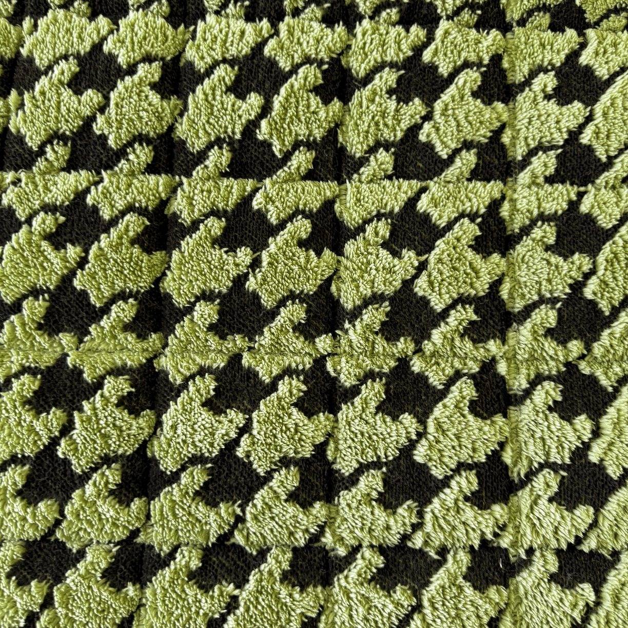 91家纺网 家纺一手货源 找家纺 LIFE.丽芙 2025秋冬新款色纱提花舒棉绒加厚夹棉床垫床护垫单件简约床褥床垫子三件套 千鸟格-草绿