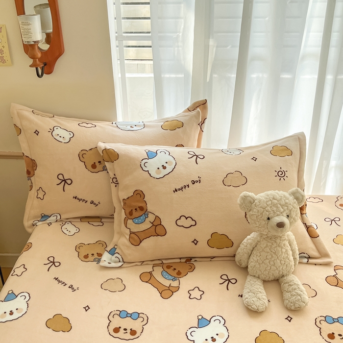 91家纺网 家纺一手货源 找家纺 寻米 2025新款高克重加厚保暖牛奶绒床笠-大床图 布朗尼熊