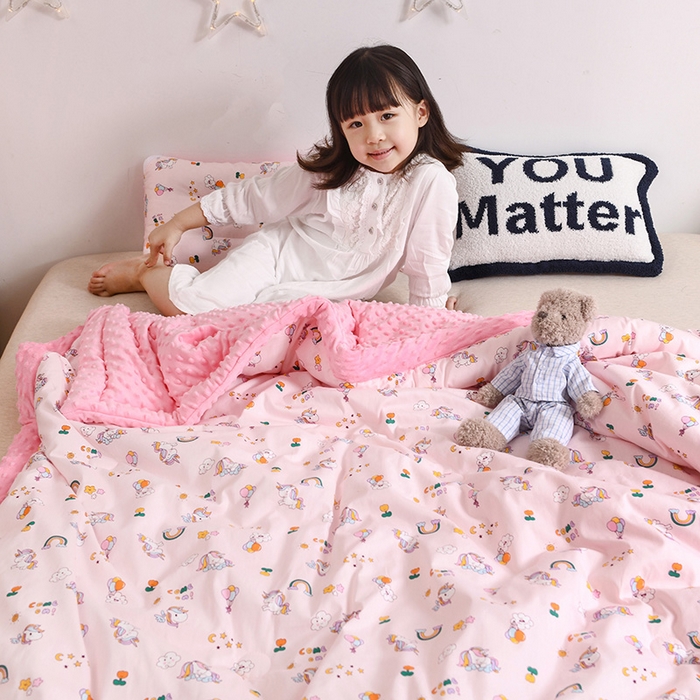 91家纺网 家纺一手货源 找家纺 十九色 2025秋冬新款全棉豆豆被春秋被被子被芯 彩虹小马