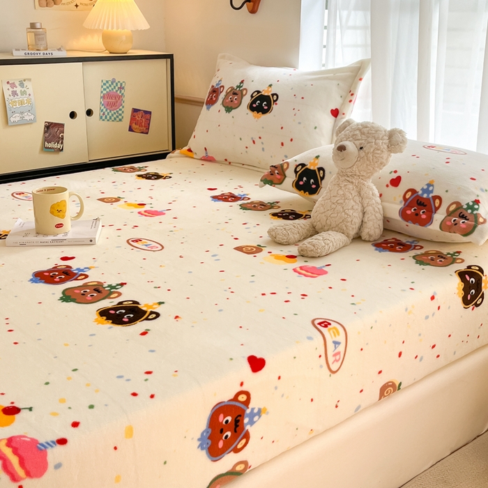 91家纺网 家纺一手货源 找家纺 寻米 2025新款高克重加厚保暖牛奶绒床笠-大床图 彩虹小熊