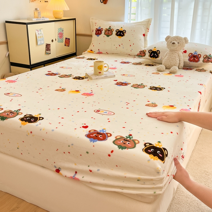 91家纺网 家纺一手货源 找家纺 寻米 2025新款高克重加厚保暖牛奶绒床笠-大床图 彩虹小熊