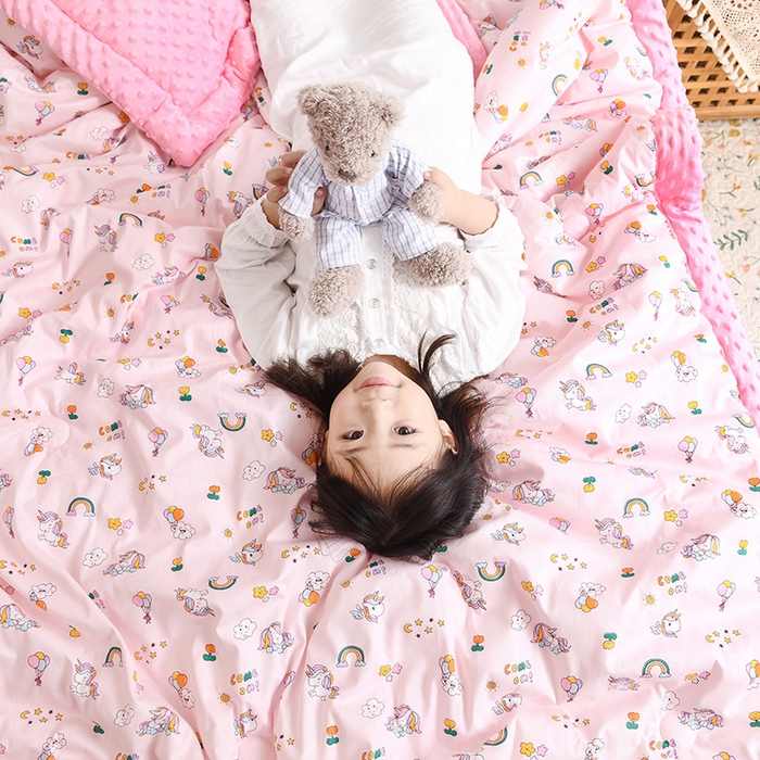 91家纺网 家纺一手货源 找家纺 十九色 2025秋冬新款全棉豆豆被春秋被被子被芯 彩虹小马