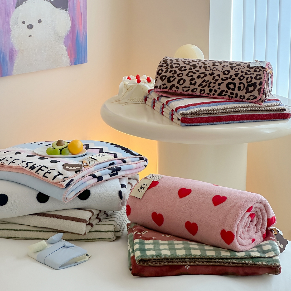 91家纺网 家纺一手货源 找家纺 桃子家居 2025新款A类ins加厚半边绒米粒绒牛奶绒三角针贝壳边多功能毛毯毯子 组合图仅供展示不可下单