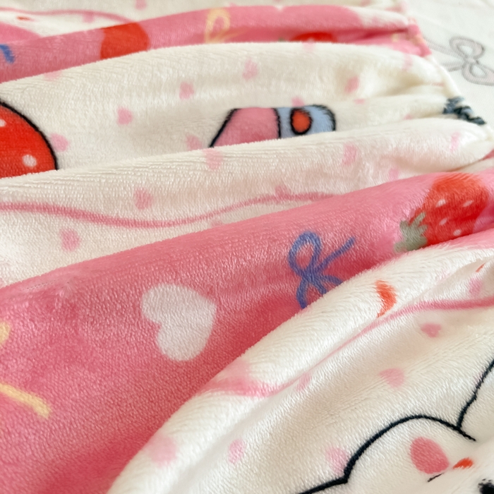 91家纺网 家纺一手货源 找家纺 寻米 2025新款高克重加厚保暖牛奶绒床笠-大床图 草莓兔兔