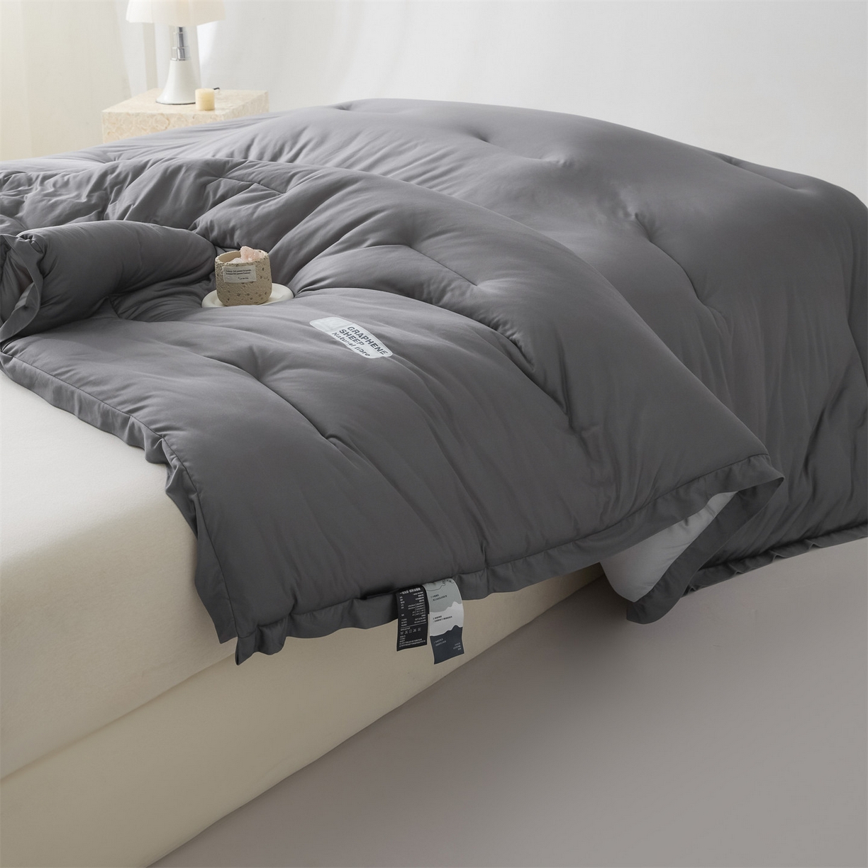 91家纺网 家纺一手货源 找家纺 梵克保罗 2025秋冬新品10A抗菌亚朵同款双盖春秋被子被芯跨境外贸-墨烯引力 墨烯引力-灰色