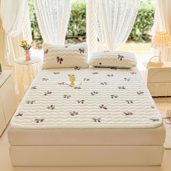 91家纺网 家纺一手货源 找家纺 （总）LIFE.丽芙 2025秋冬新款北极绒加厚夹棉床垫床护垫单件牛奶绒床褥床垫子三件套