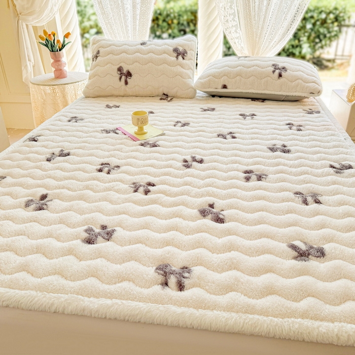 91家纺网 家纺一手货源 找家纺 （总）LIFE.丽芙 2025秋冬新款北极绒加厚夹棉床垫床护垫单件牛奶绒床褥床垫子三件套