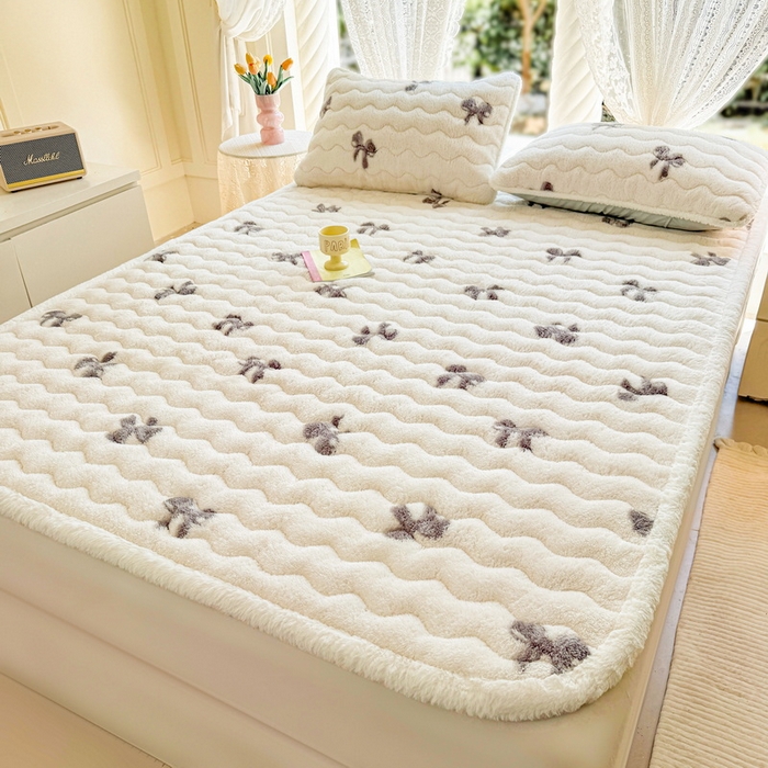 91家纺网 家纺一手货源 找家纺 （总）LIFE.丽芙 2025秋冬新款北极绒加厚夹棉床垫床护垫单件牛奶绒床褥床垫子三件套