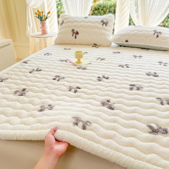 91家纺网 家纺一手货源 找家纺 （总）LIFE.丽芙 2025秋冬新款北极绒加厚夹棉床垫床护垫单件牛奶绒床褥床垫子三件套