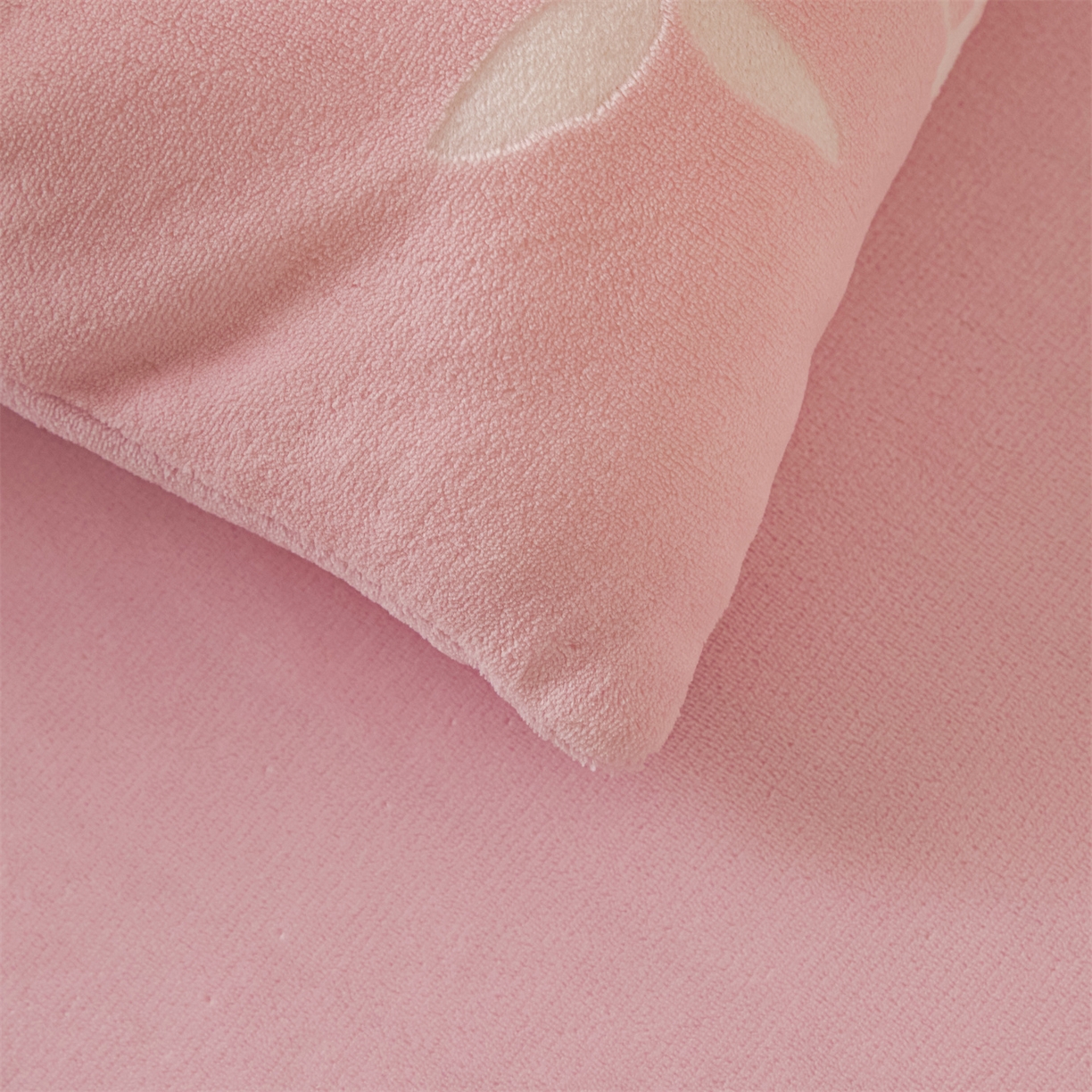 91家纺网 家纺一手货源 找家纺 星座家纺 2025新款雕花绒被子被芯冬被 蝶舞-豆沙