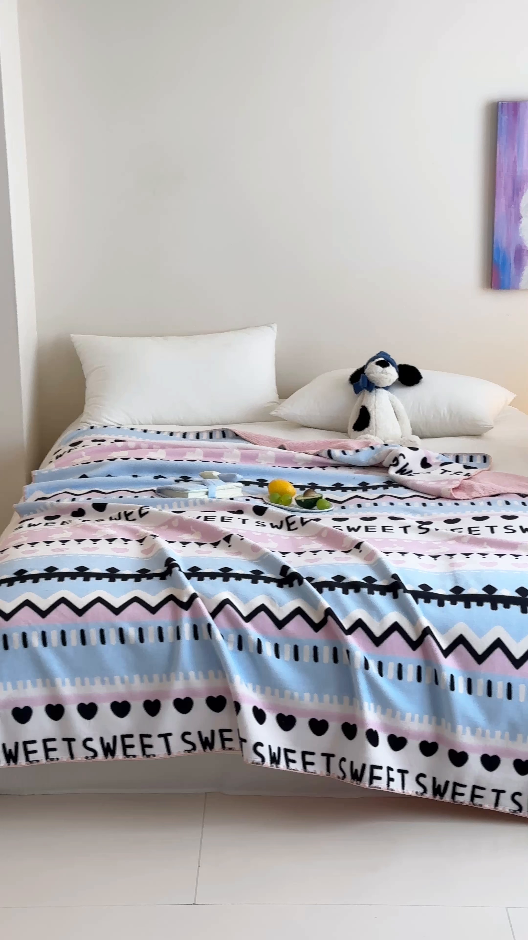 91家纺网 家纺一手货源 找家纺 桃子家居 2025新款A类ins加厚半边绒米粒绒牛奶绒三角针贝壳边多功能毛毯毯子 绒毛毯-三角针费尔岛粉