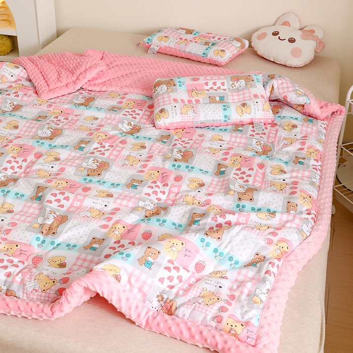 91家纺网 家纺一手货源 找家纺 十九色 2025秋冬新款全棉豆豆被春秋被被子被芯 蛋糕熊