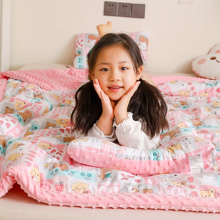 91家纺网 家纺一手货源 找家纺 十九色 2025秋冬新款全棉豆豆被春秋被被子被芯 蛋糕熊