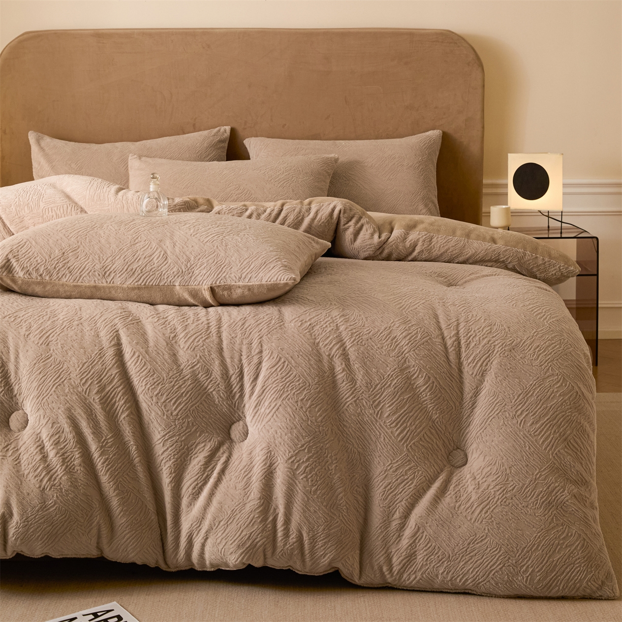 91家纺网 家纺一手货源 找家纺 星座家纺 2025新款雕花绒被子被芯冬被 格纹-卡其