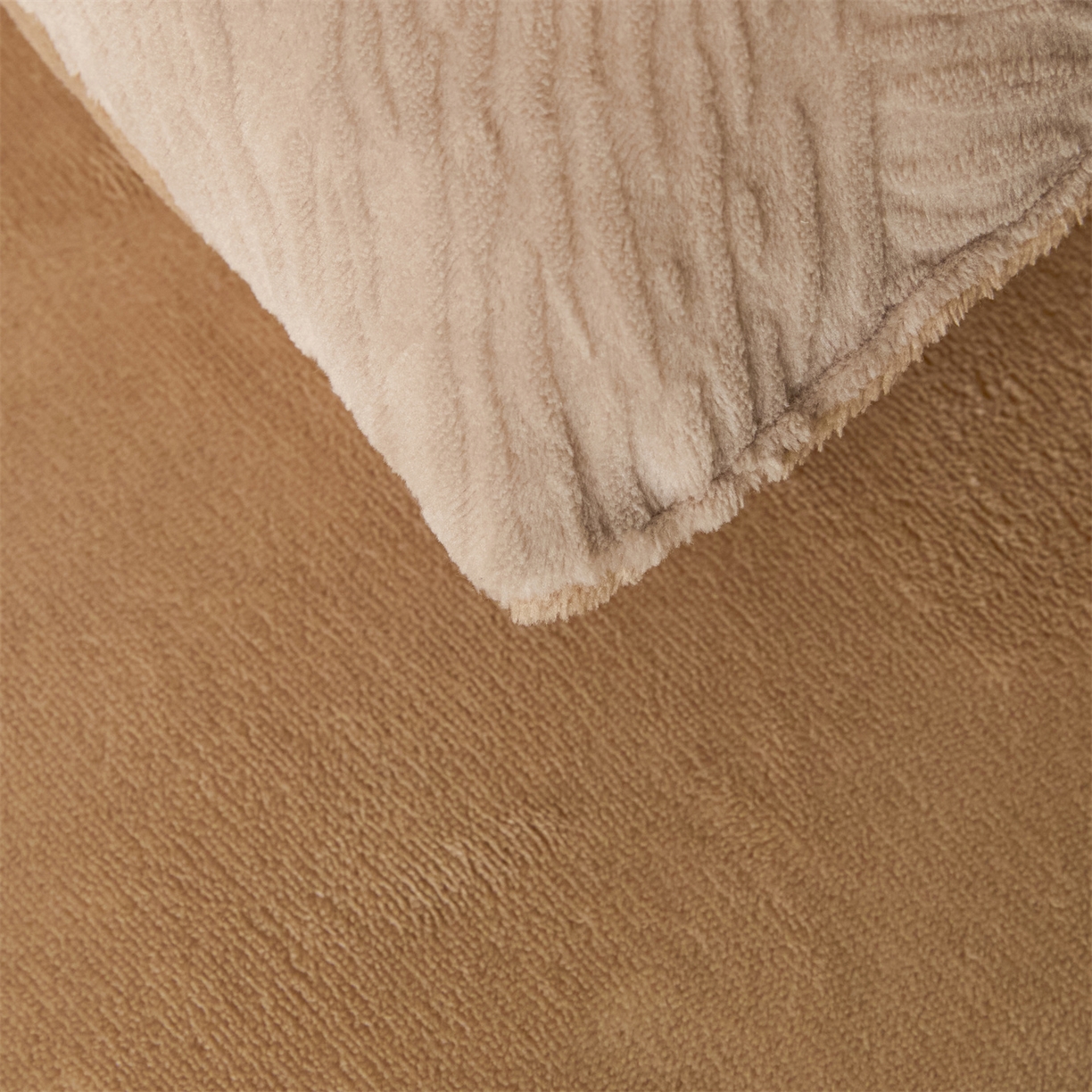 91家纺网 家纺一手货源 找家纺 星座家纺 2025新款雕花绒被子被芯冬被 格纹-卡其