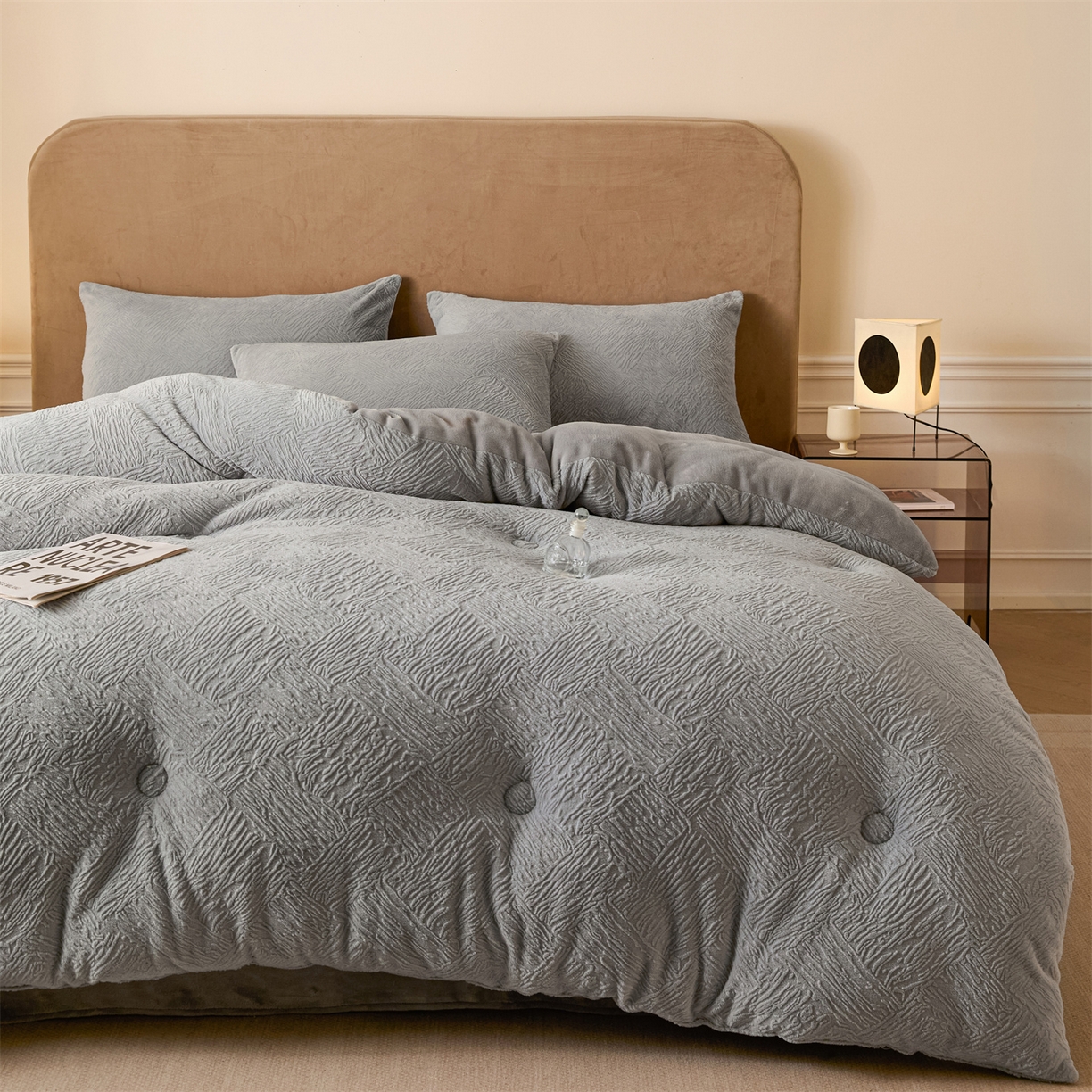 91家纺网 家纺一手货源 找家纺 星座家纺 2025新款雕花绒被子被芯冬被 格纹--山灰