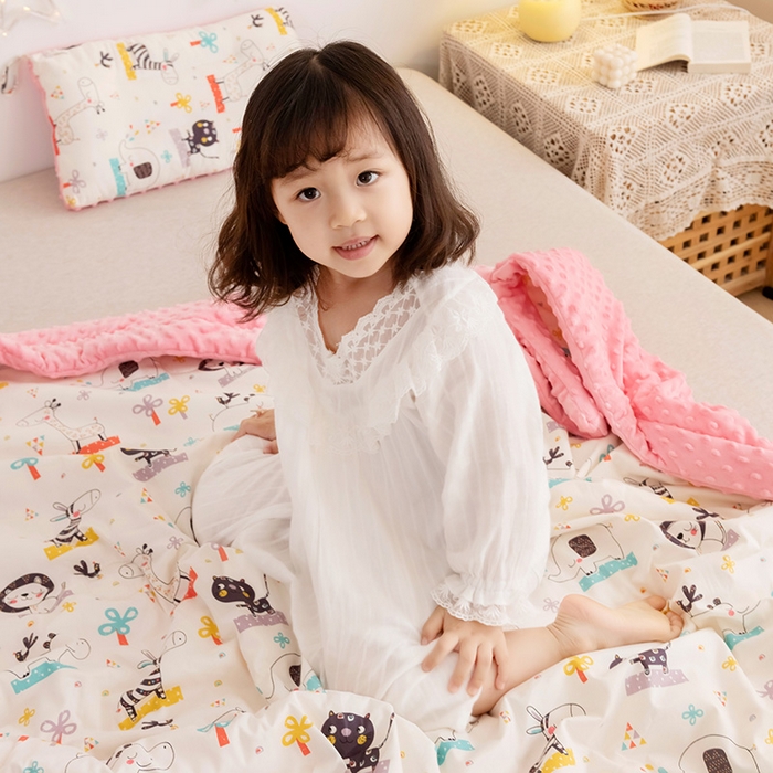 91家纺网 家纺一手货源 找家纺 十九色 2025秋冬新款全棉豆豆被春秋被被子被芯 动物世界