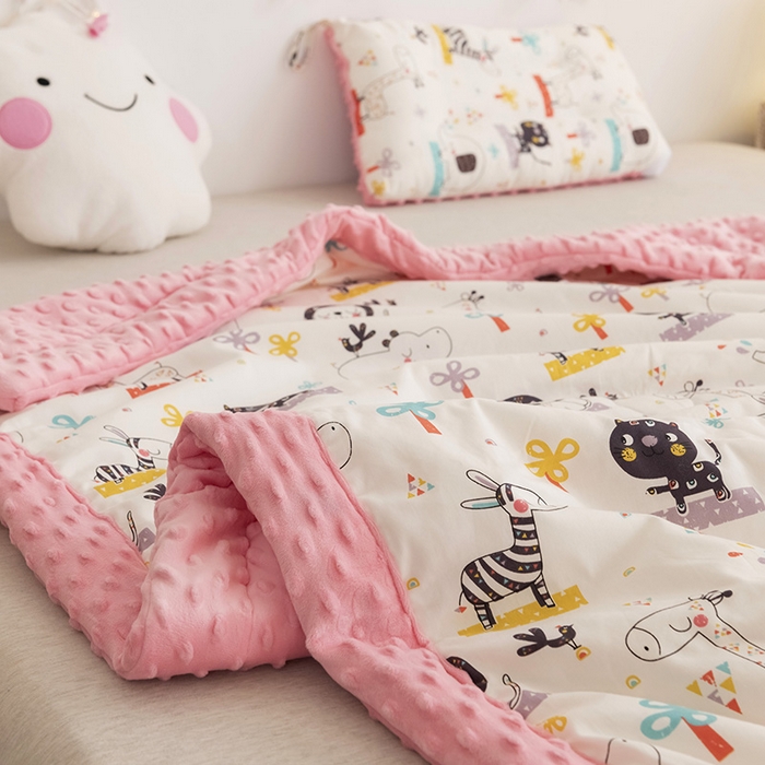 91家纺网 家纺一手货源 找家纺 十九色 2025秋冬新款全棉豆豆被春秋被被子被芯 动物世界