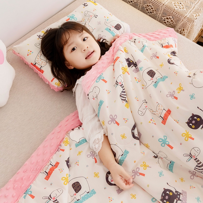 91家纺网 家纺一手货源 找家纺 十九色 2025秋冬新款全棉豆豆被春秋被被子被芯 动物世界