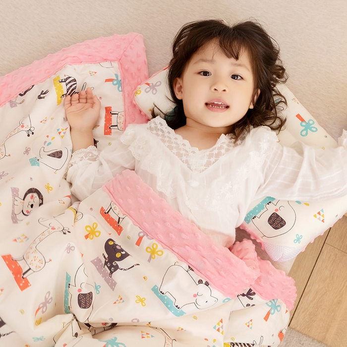 91家纺网 家纺一手货源 找家纺 十九色 2025秋冬新款全棉豆豆被春秋被被子被芯 动物世界