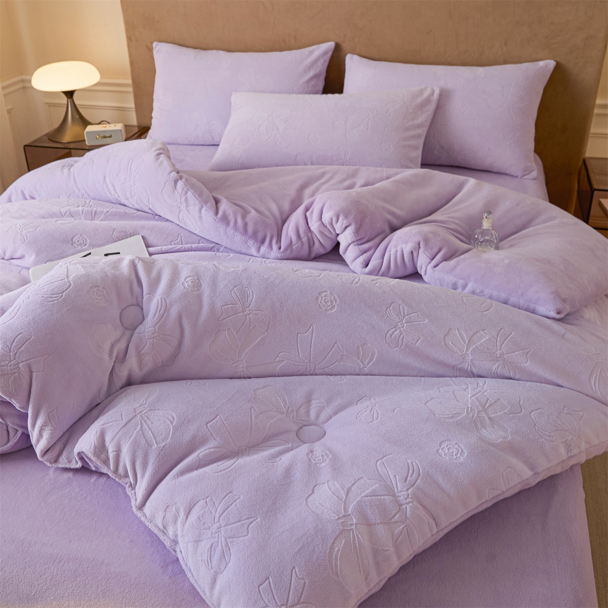 91家纺网 家纺一手货源 找家纺 星座家纺 2025新款雕花绒被子被芯冬被 蝴蝶结-紫