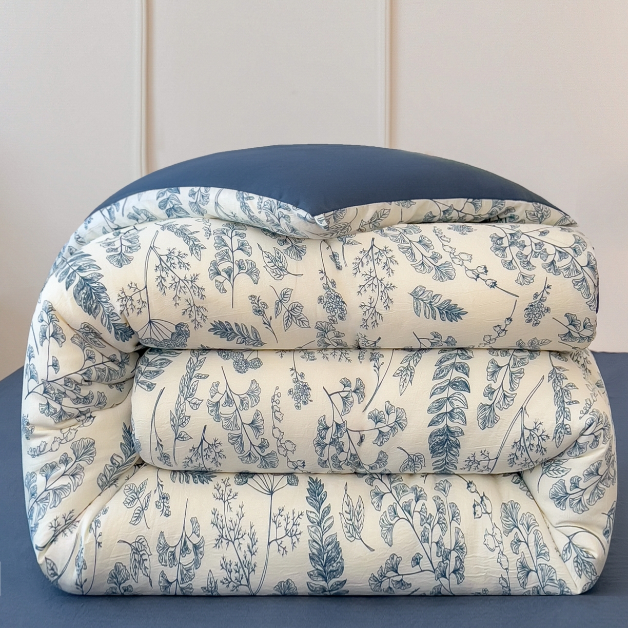 91家纺网 家纺一手货源 找家纺 梵克保罗 2025秋冬新品10A抗菌双层纱冬被被子被芯 青花瓷