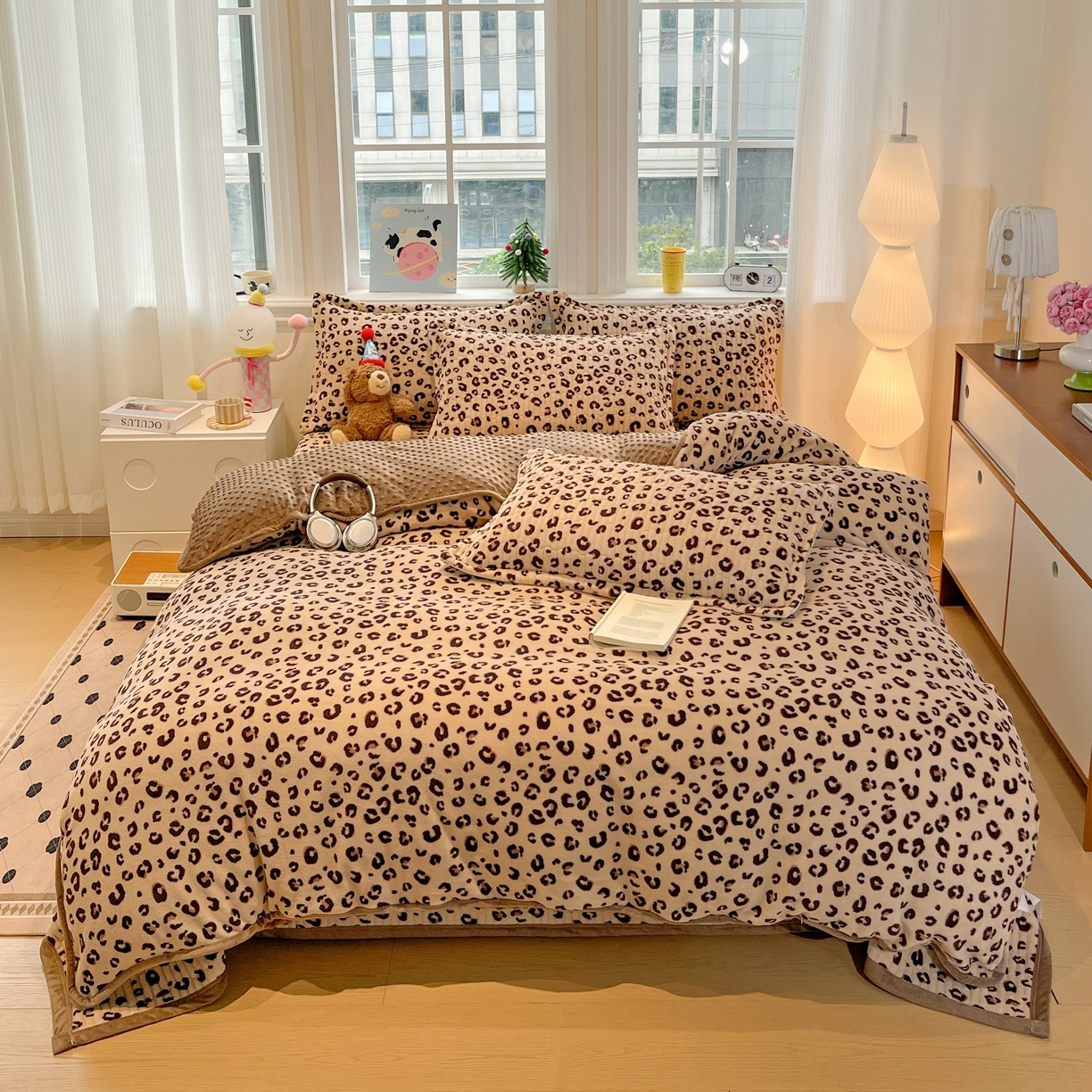 91家纺网 家纺一手货源 找家纺 元熙 2025新款印花小清新韩国绒牛奶绒豆豆床盖四件套-豹纹