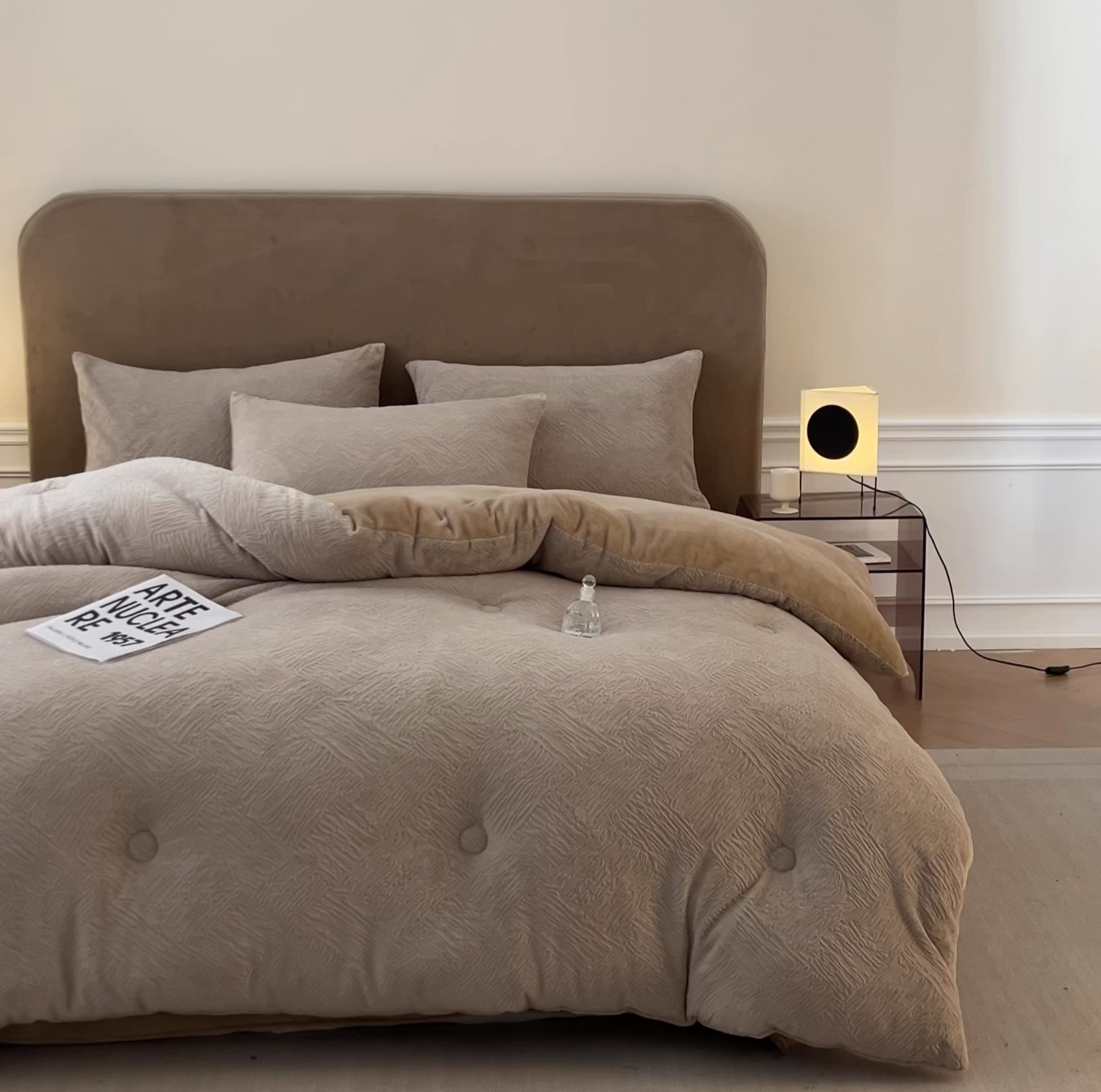 91家纺网 家纺一手货源 找家纺 星座家纺 2025新款雕花绒被子被芯冬被 格纹-卡其