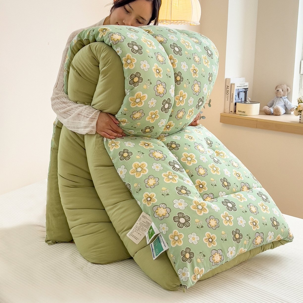 91家纺网 家纺一手货源 找家纺 梵克保罗 2025秋冬新品10A抗菌双层纱冬被被子被芯 花开半夏