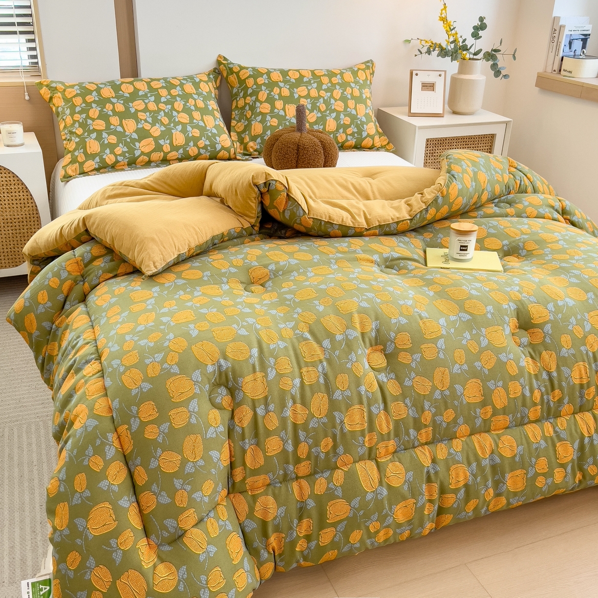 91家纺网 家纺一手货源 找家纺 梵克保罗 2025秋冬新品10A抗菌双层纱冬被被子被芯 郁金香