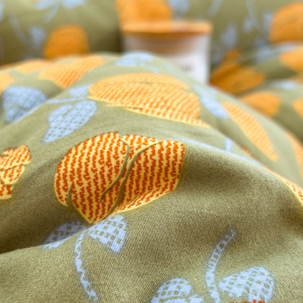 91家纺网 家纺一手货源 找家纺 梵克保罗 2025秋冬新品10A抗菌双层纱冬被被子被芯 郁金香