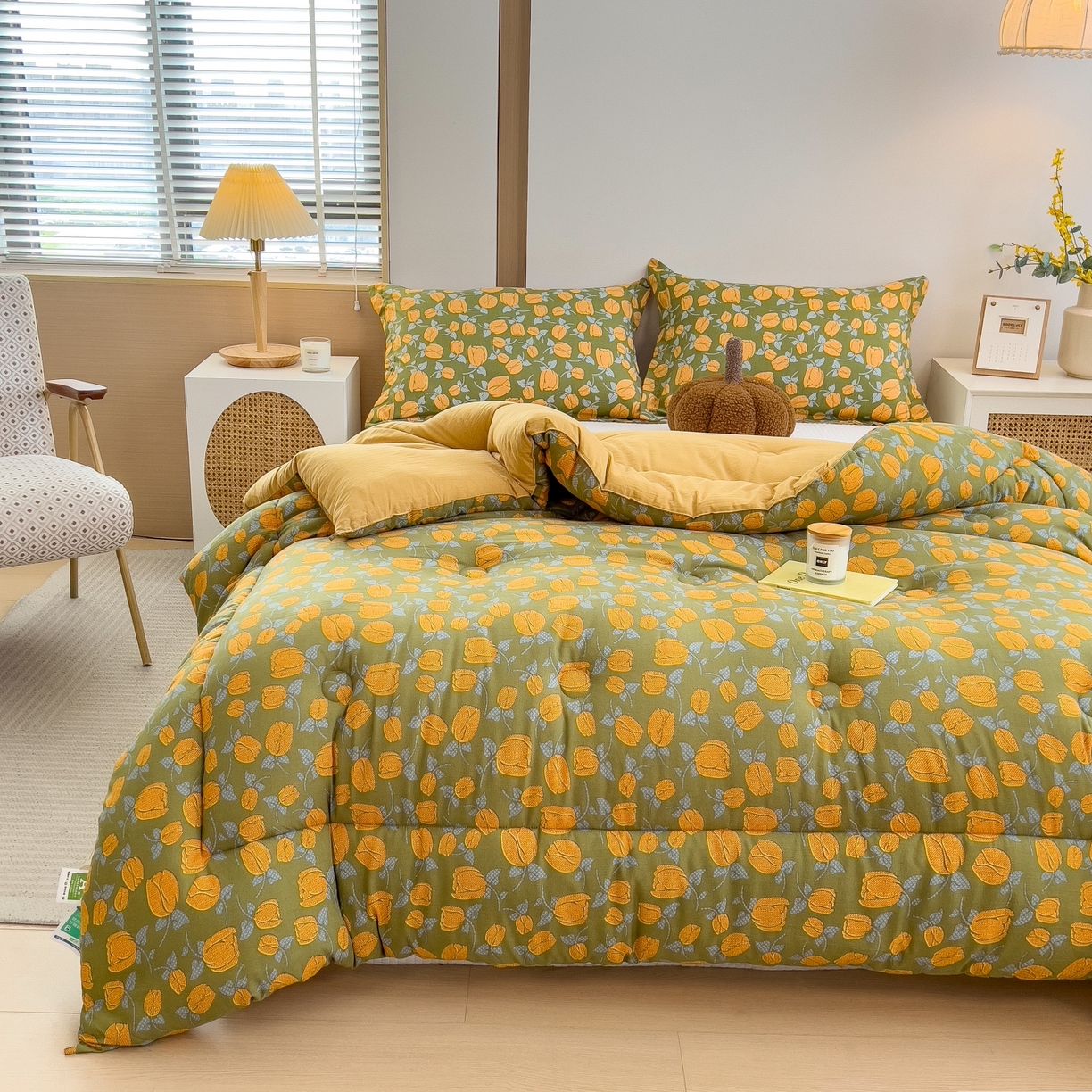 91家纺网 家纺一手货源 找家纺 梵克保罗 2025秋冬新品10A抗菌双层纱冬被被子被芯 郁金香