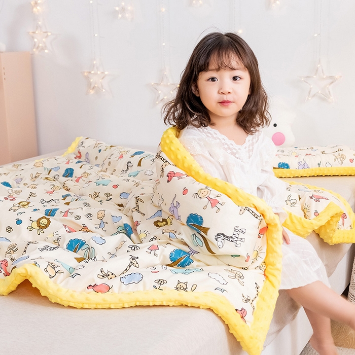 91家纺网 家纺一手货源 找家纺 十九色 2025秋冬新款全棉豆豆被春秋被被子被芯 开心乐园