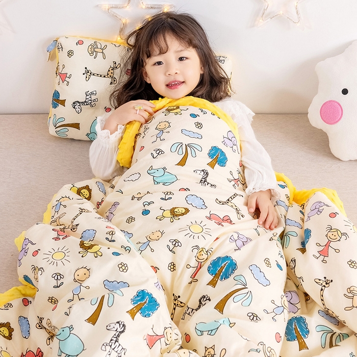 91家纺网 家纺一手货源 找家纺 十九色 2025秋冬新款全棉豆豆被春秋被被子被芯 开心乐园