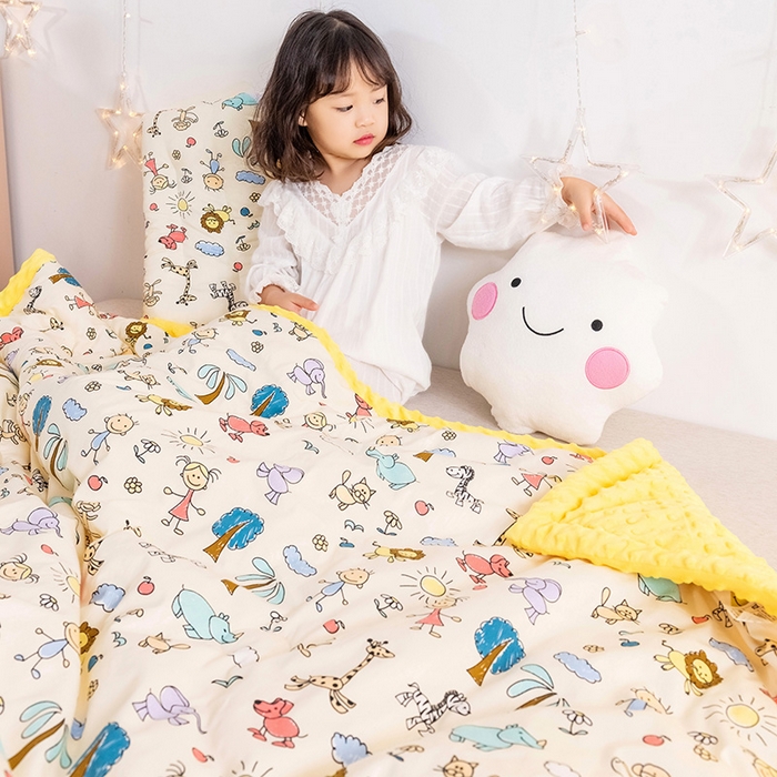 91家纺网 家纺一手货源 找家纺 十九色 2025秋冬新款全棉豆豆被春秋被被子被芯 开心乐园