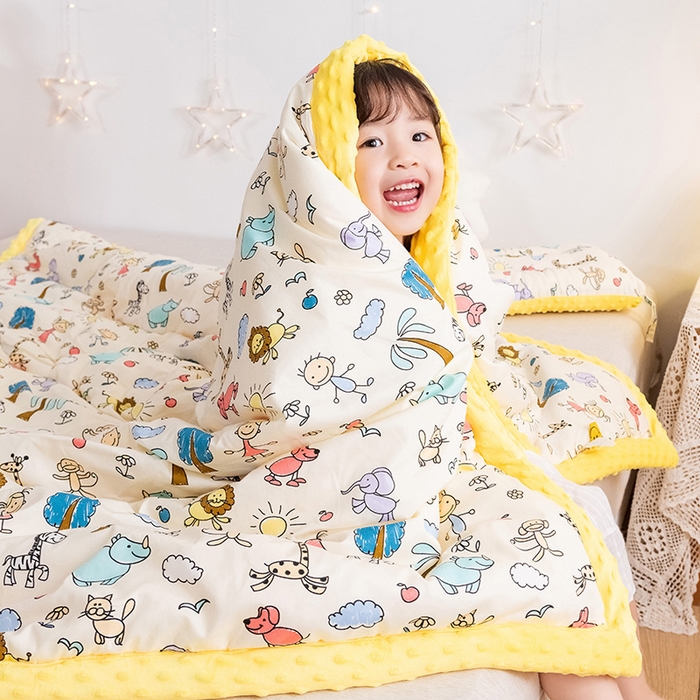 91家纺网 家纺一手货源 找家纺 十九色 2025秋冬新款全棉豆豆被春秋被被子被芯 开心乐园