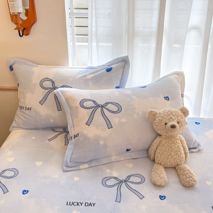 91家纺网 家纺一手货源 找家纺 寻米 2025新款高克重加厚保暖牛奶绒床笠-大床图 梦幻蝴蝶结