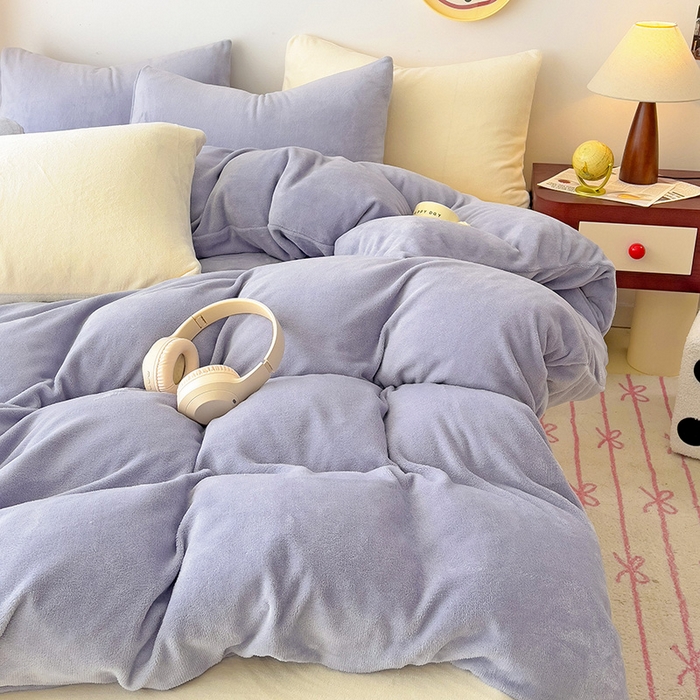 91家纺网 家纺一手货源 找家纺 （总）芷凡家纺 2025新款牛奶绒加厚纯色条纹格子被套