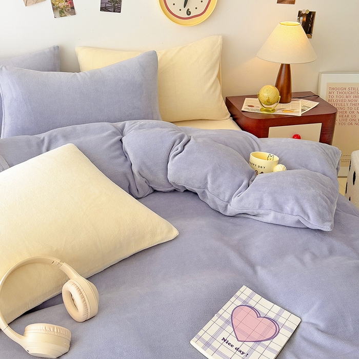 91家纺网 家纺一手货源 找家纺 （总）芷凡家纺 2025新款牛奶绒加厚纯色条纹格子被套