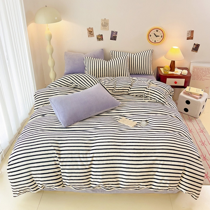 91家纺网 家纺一手货源 找家纺 芷凡家纺 2025新款牛奶绒加厚纯色条纹格子被套 牛奶绒被套-黑条