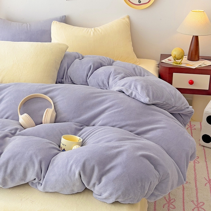 91家纺网 家纺一手货源 找家纺 芷凡家纺 2025新款牛奶绒加厚纯色条纹格子被套 牛奶绒被套-奶紫