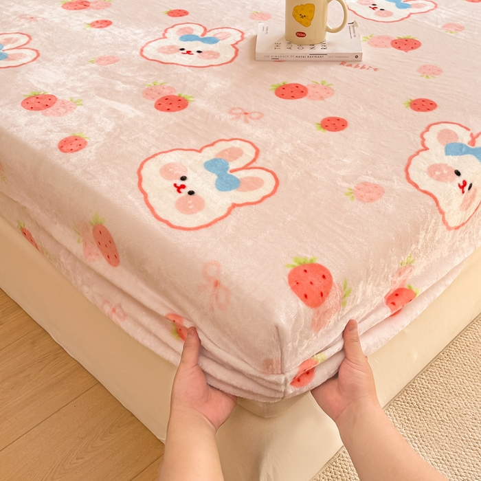 91家纺网 家纺一手货源 找家纺 寻米 2025新款高克重加厚保暖牛奶绒床笠-大床图 蜜可小兔