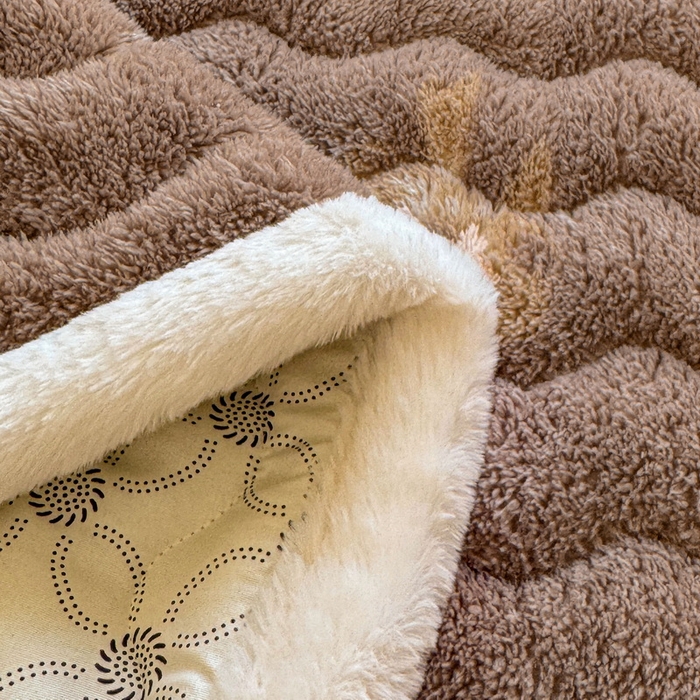 91家纺网 家纺一手货源 找家纺 LIFE.丽芙 2025秋冬新款北极绒加厚夹棉床垫床护垫单件牛奶绒床褥床垫子三件套 蝶梦-棕