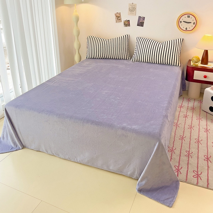 91家纺网 家纺一手货源 找家纺 芷凡家纺 2025新款牛奶绒加厚纯色条纹格子被套 牛奶绒被套-黑条