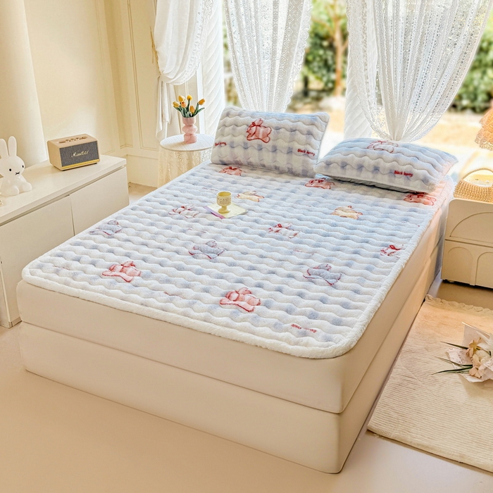 91家纺网 家纺一手货源 找家纺 LIFE.丽芙 2025秋冬新款北极绒加厚夹棉床垫床护垫单件牛奶绒床褥床垫子三件套 意趣-蓝