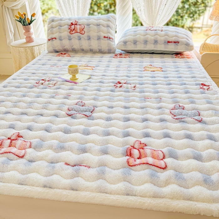 91家纺网 家纺一手货源 找家纺 LIFE.丽芙 2025秋冬新款北极绒加厚夹棉床垫床护垫单件牛奶绒床褥床垫子三件套 意趣-蓝