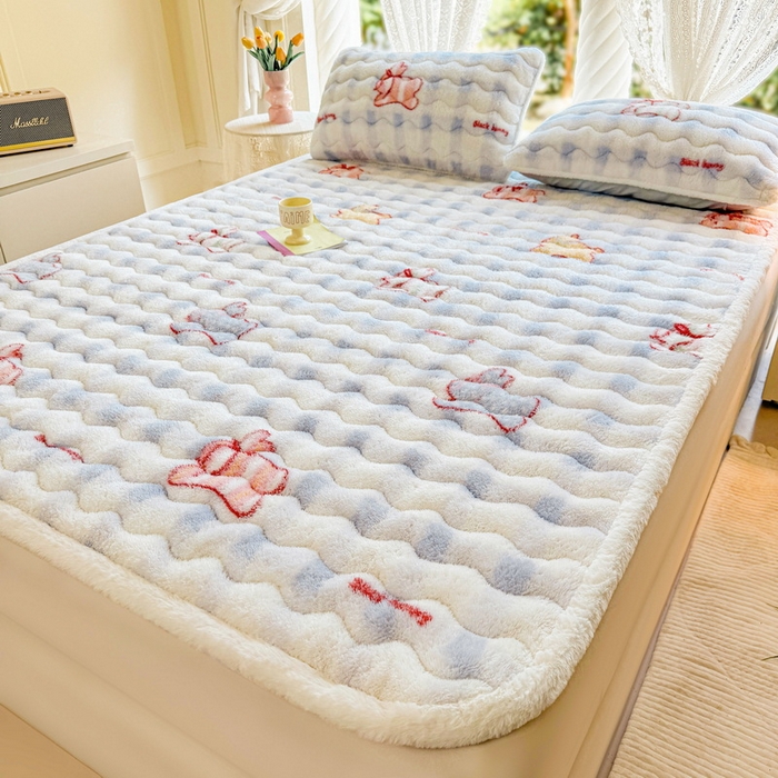 91家纺网 家纺一手货源 找家纺 LIFE.丽芙 2025秋冬新款北极绒加厚夹棉床垫床护垫单件牛奶绒床褥床垫子三件套 意趣-蓝