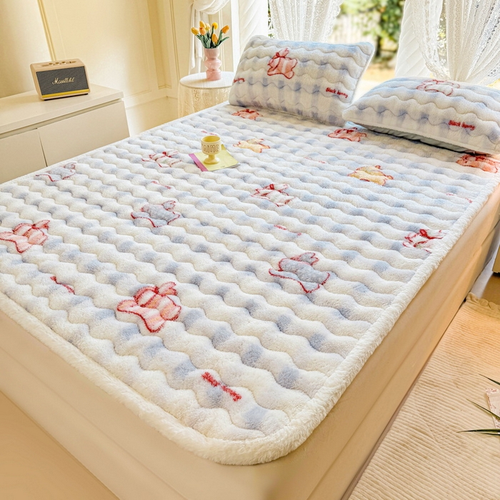 91家纺网 家纺一手货源 找家纺 LIFE.丽芙 2025秋冬新款北极绒加厚夹棉床垫床护垫单件牛奶绒床褥床垫子三件套 意趣-蓝