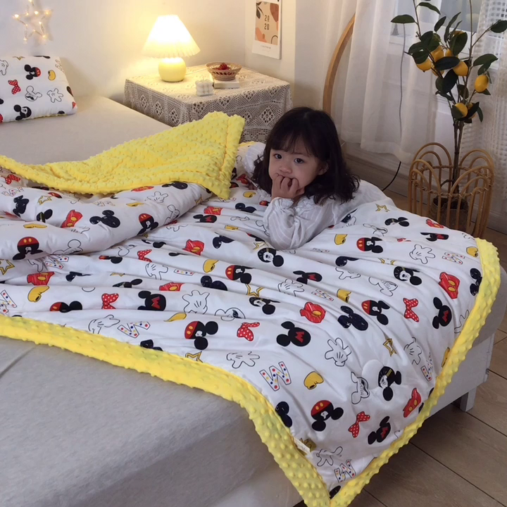 91家纺网 家纺一手货源 找家纺 十九色 2025秋冬新款全棉豆豆被春秋被被子被芯 米奇