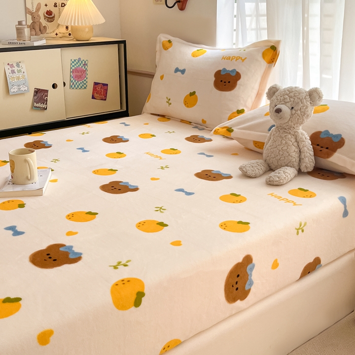 91家纺网 家纺一手货源 找家纺 寻米 2025新款高克重加厚保暖牛奶绒床笠-大床图 甜橘小熊